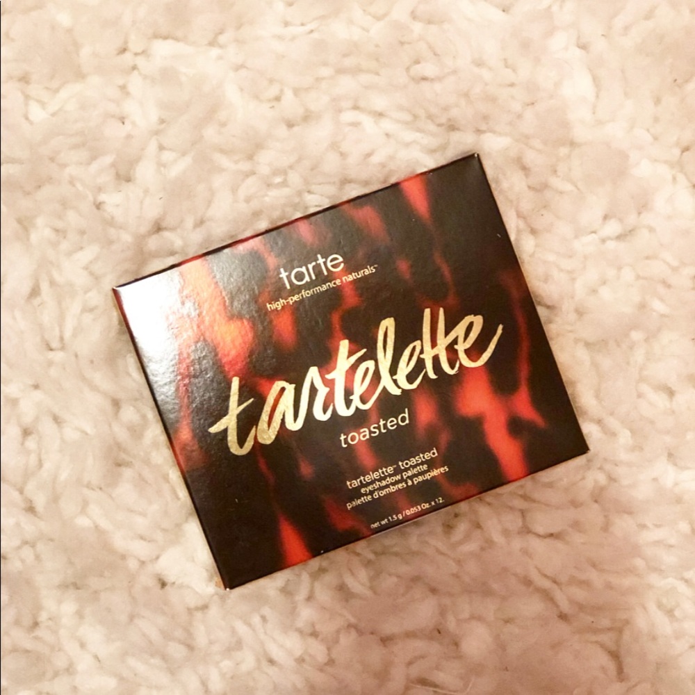 Tartelette Toasted eyeshadow palette